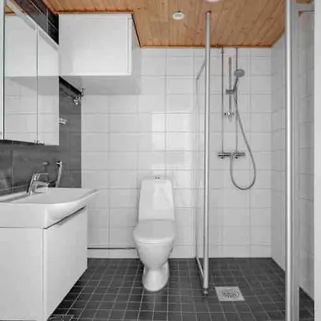Beautiful Apartment - Own Parking Space Included Vantaa Exterior photo